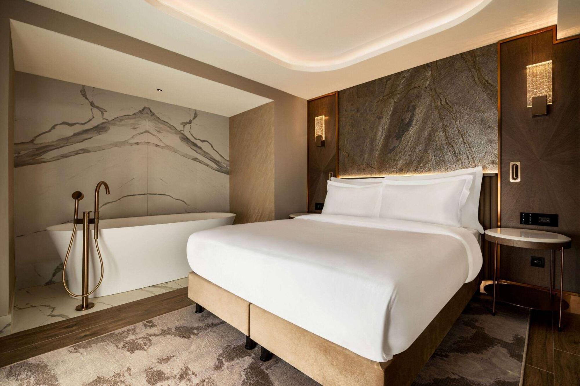 Boreas Hotel, Trademark Collection By Wyndham מלון 4*